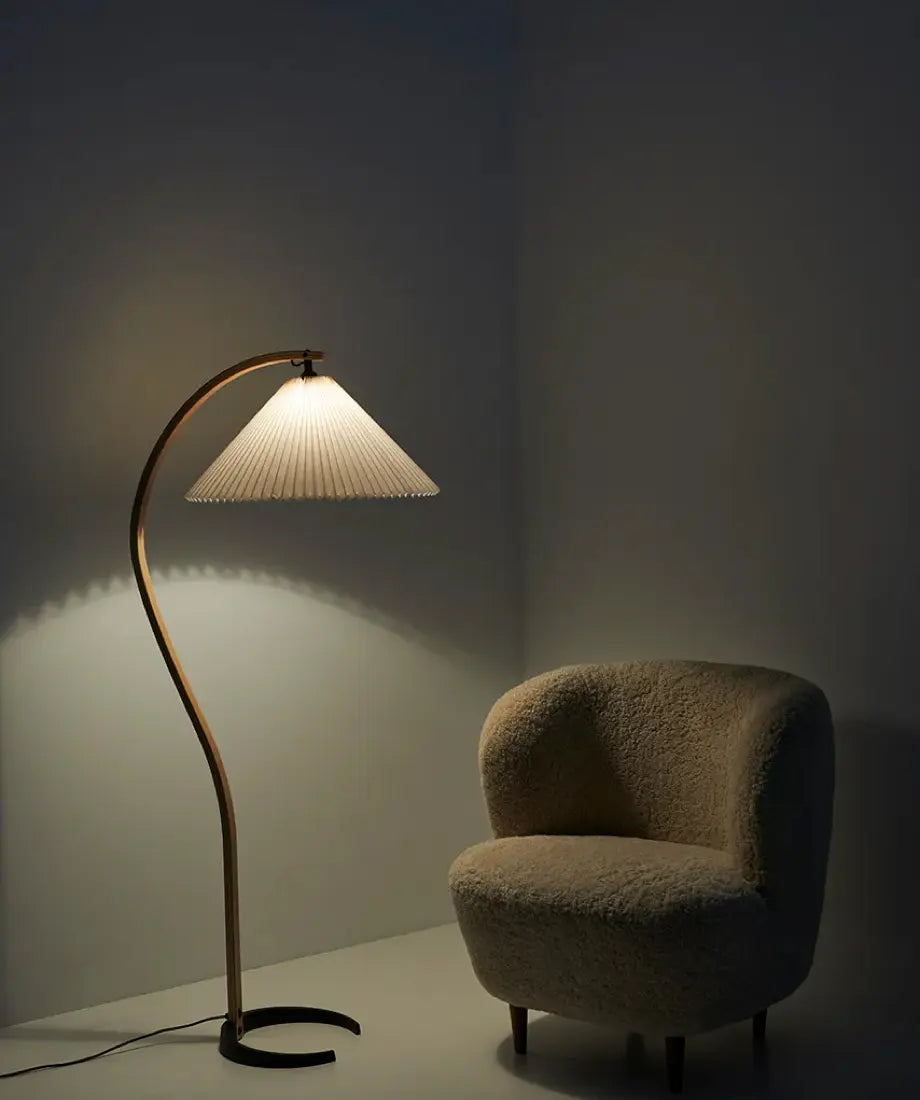 Gravity Floor Lamp